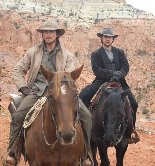dan_evans__christian_bale__and_ben_wade__russell_crowe__in_310_to_yuma.jpg